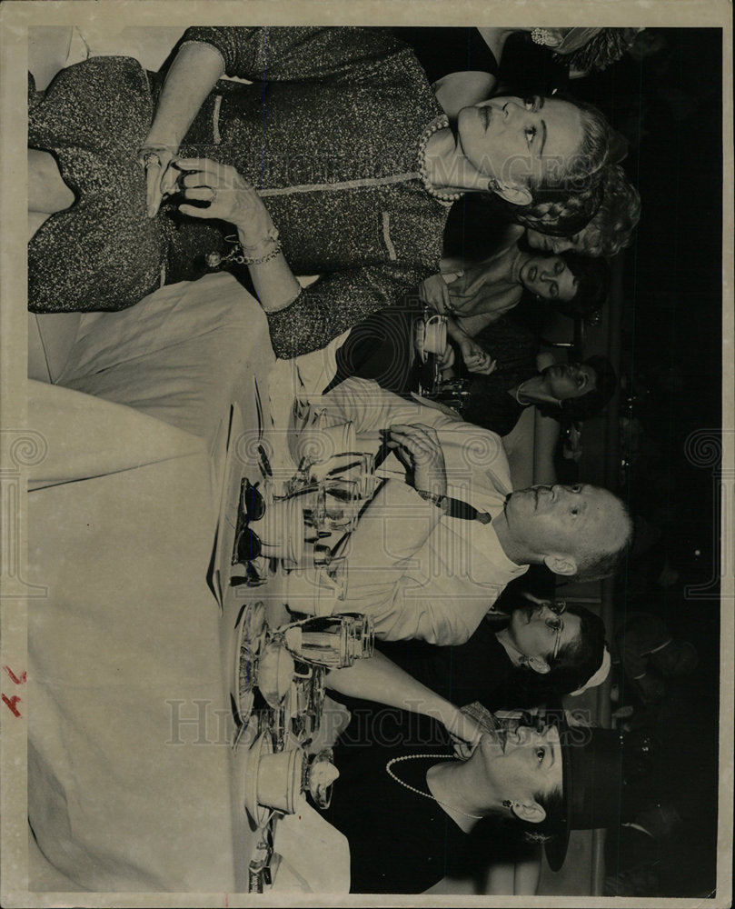 1964 Press Photo Mrs Laigi Rothchild William Nixon John - Historic Images