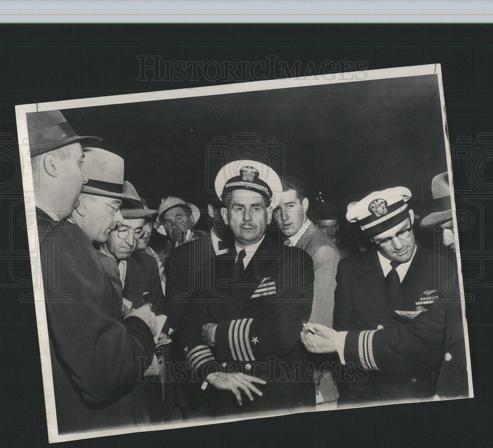 Press Photo Capt. Ahrrom Holds a Press Conference - Historic Images