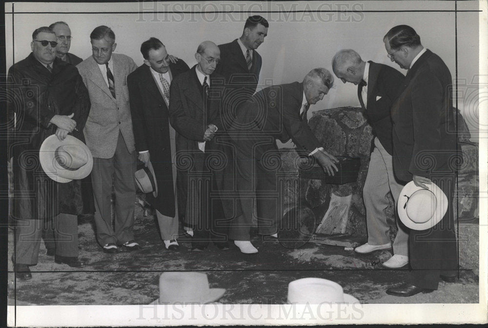 1941 Press Photo Rotary Records Dedication Mount Evans - Historic Images