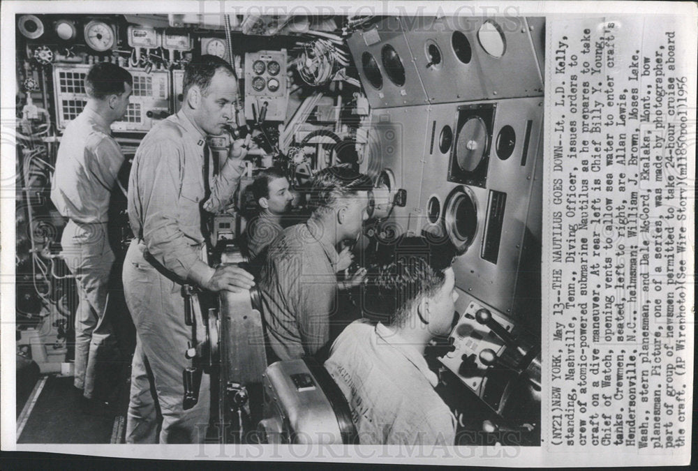 1956 Press Photo Atomic Submarine Nautilus Kelly Young - Historic Images