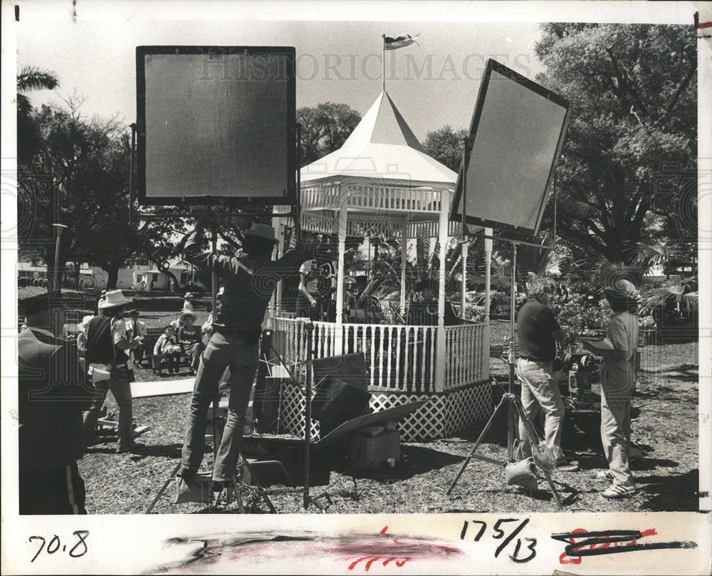 1979 Press Photo Golden Honeymoon Filming St Petersburg - Historic Images