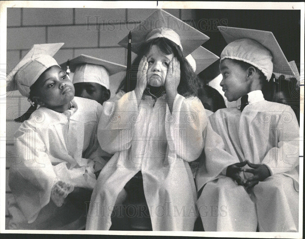 1985 Press Photo Kindergarten grads Redeaux Cowles - Historic Images