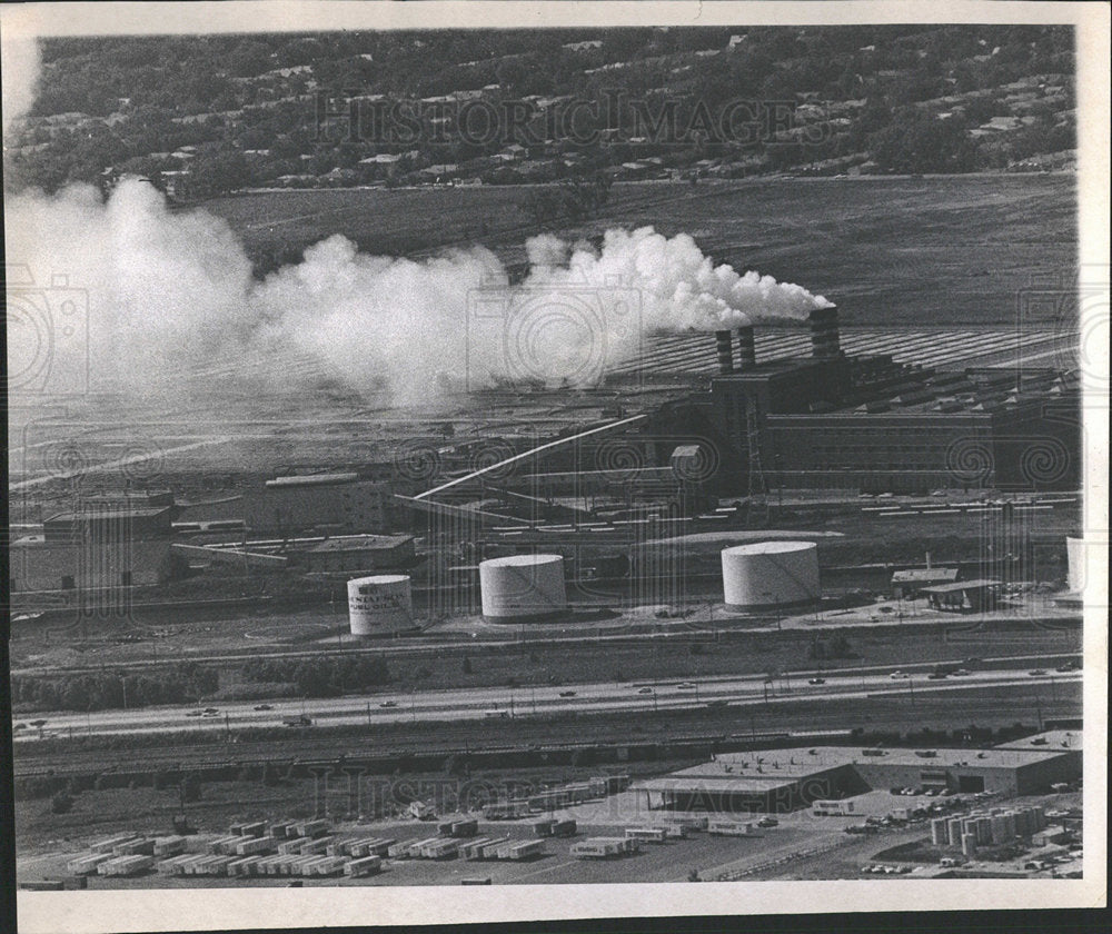 1970 Press Photo Air Pollution/Sanitary District Plant - Historic Images