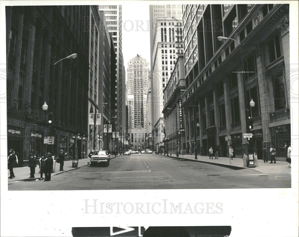 1992 Press Photo Empty Chicago Streets - Historic Images