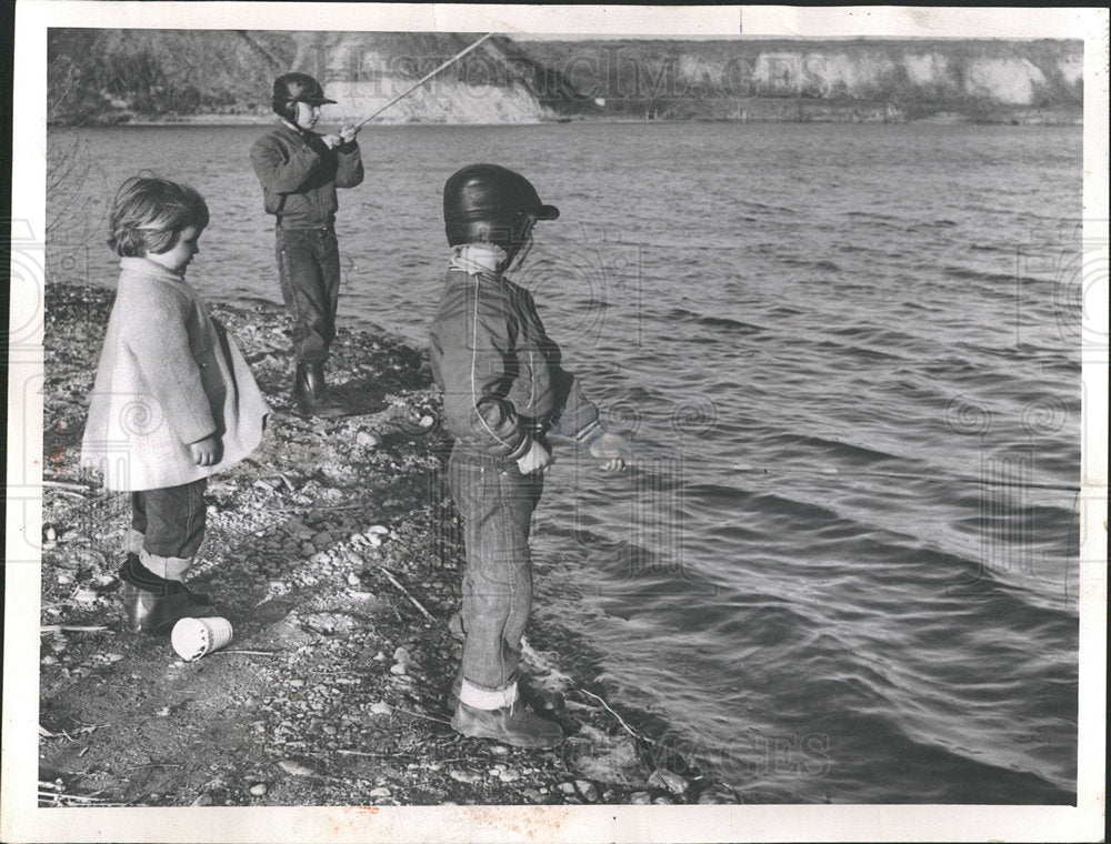 1961 Press Photo Fishing Junior Izaak Waltons  - Historic Images