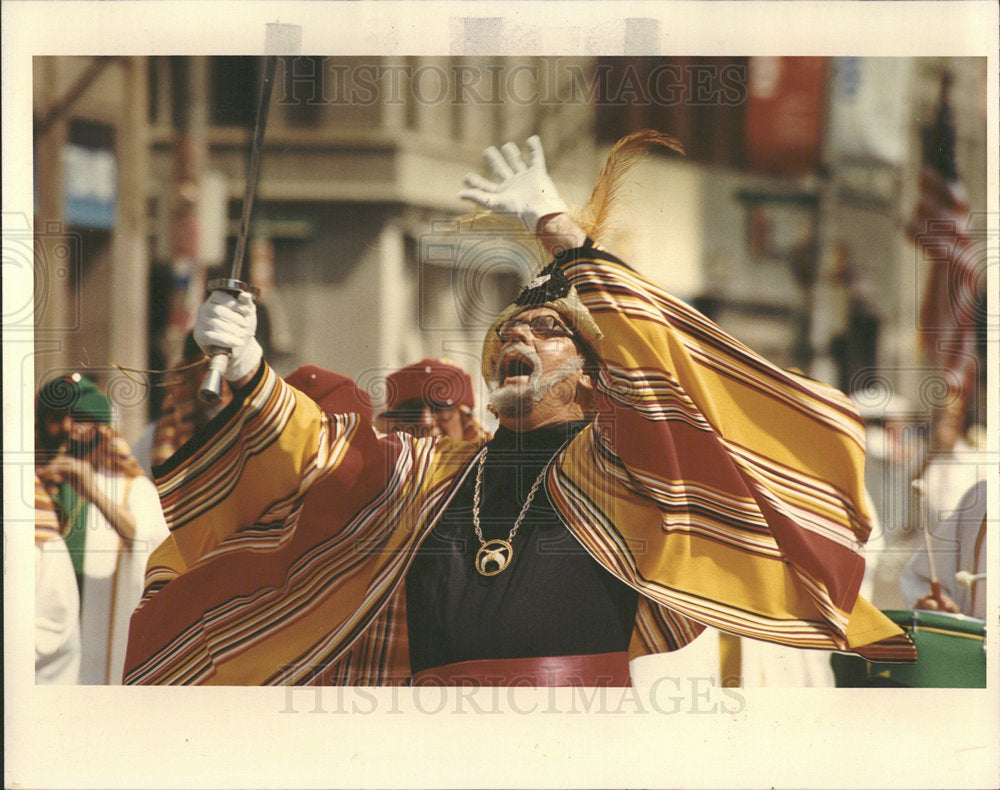 1990 Press Photo Bob Forst Philadelphia Temple parade - Historic Images