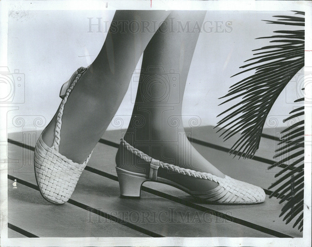 1968 Press Photo Soft braided leather sandals imported  - Historic Images