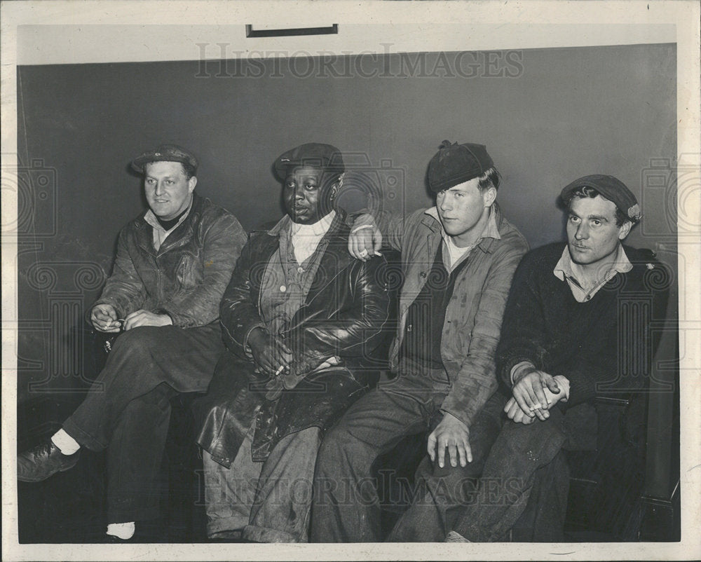 1945 Press Photo Chicago Truck Drivers Union Arrested - Historic Images