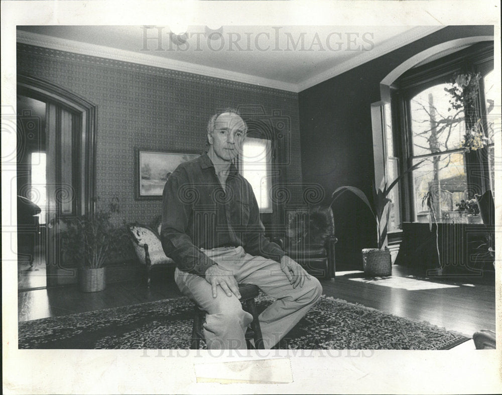 1991 Press Photo Terry Ryser 1876 Brick Italinate Home - Historic Images