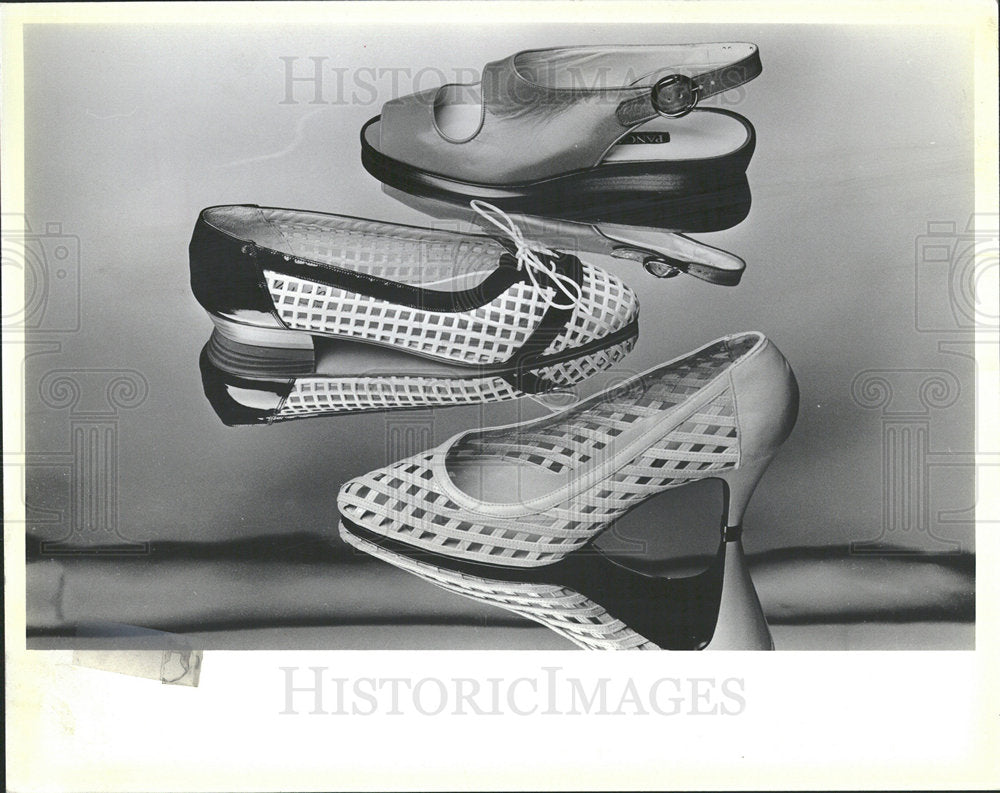 1986 Press Photo Van Ell black white cutout specters  - Historic Images