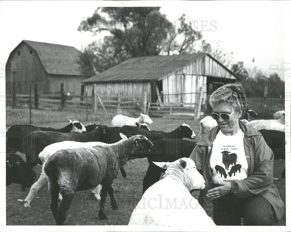 1982 Press Photo Black Wool Producers&#39; Clara Mae Bean - Historic Images