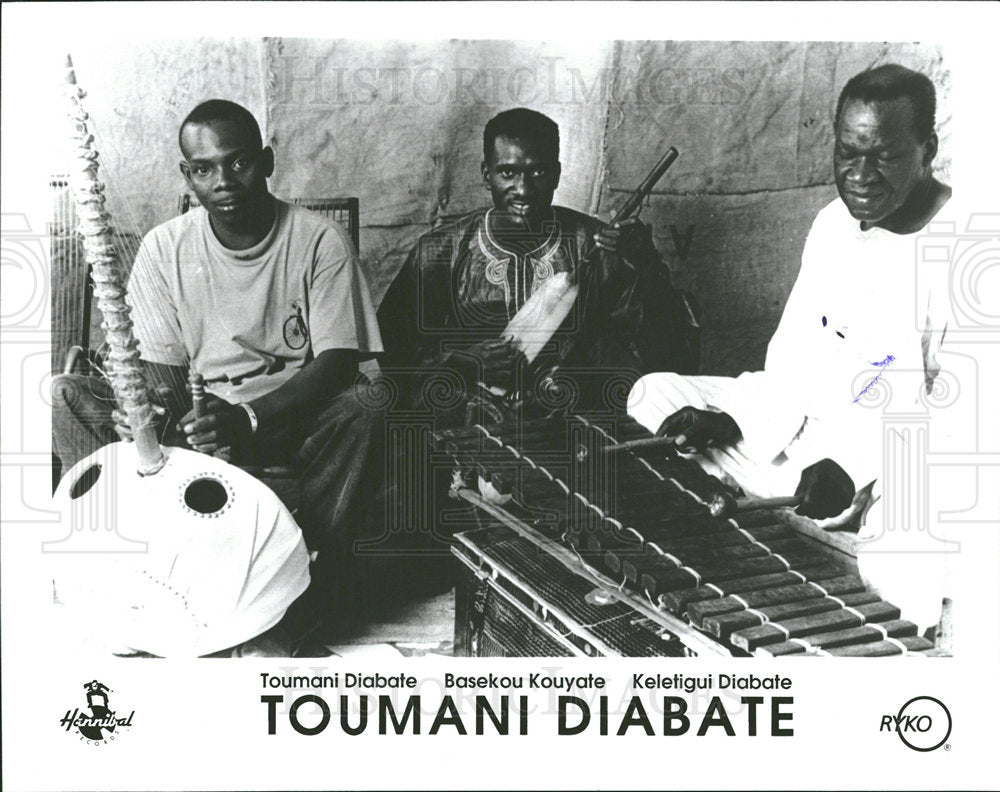 1995 Press Photo Toumani Diabaté Malian Kora Musician - Historic Images