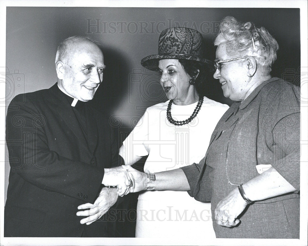 1965 Press Photo Bishop Peter Kaleva Anne Rychhik Clara - Historic Images
