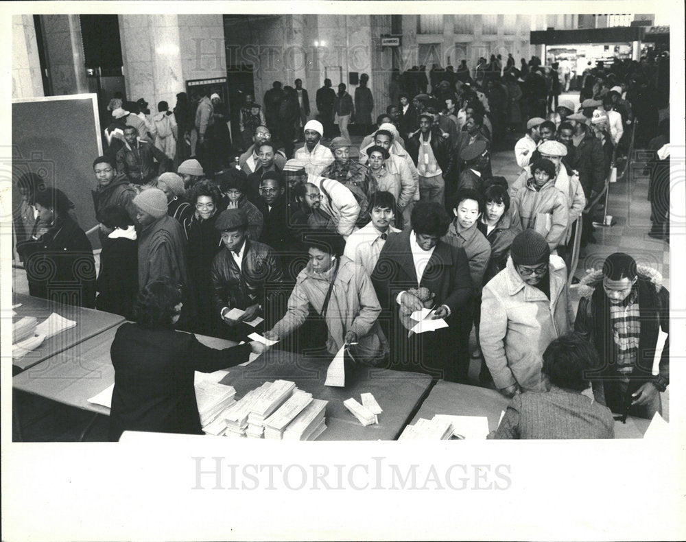 1985 Press Photo Larry Jackson Main Post Office - Historic Images