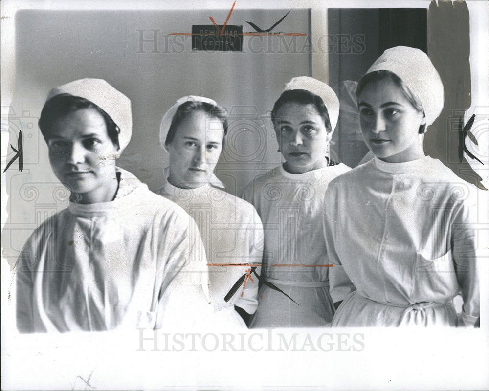 1962 Press Photo Group nurses Russia Oliver - Historic Images