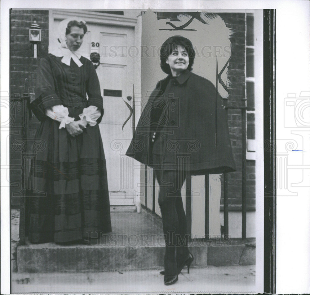 1963 Press Photo June Pattison Nurse Wear Costume New  - Historic Images