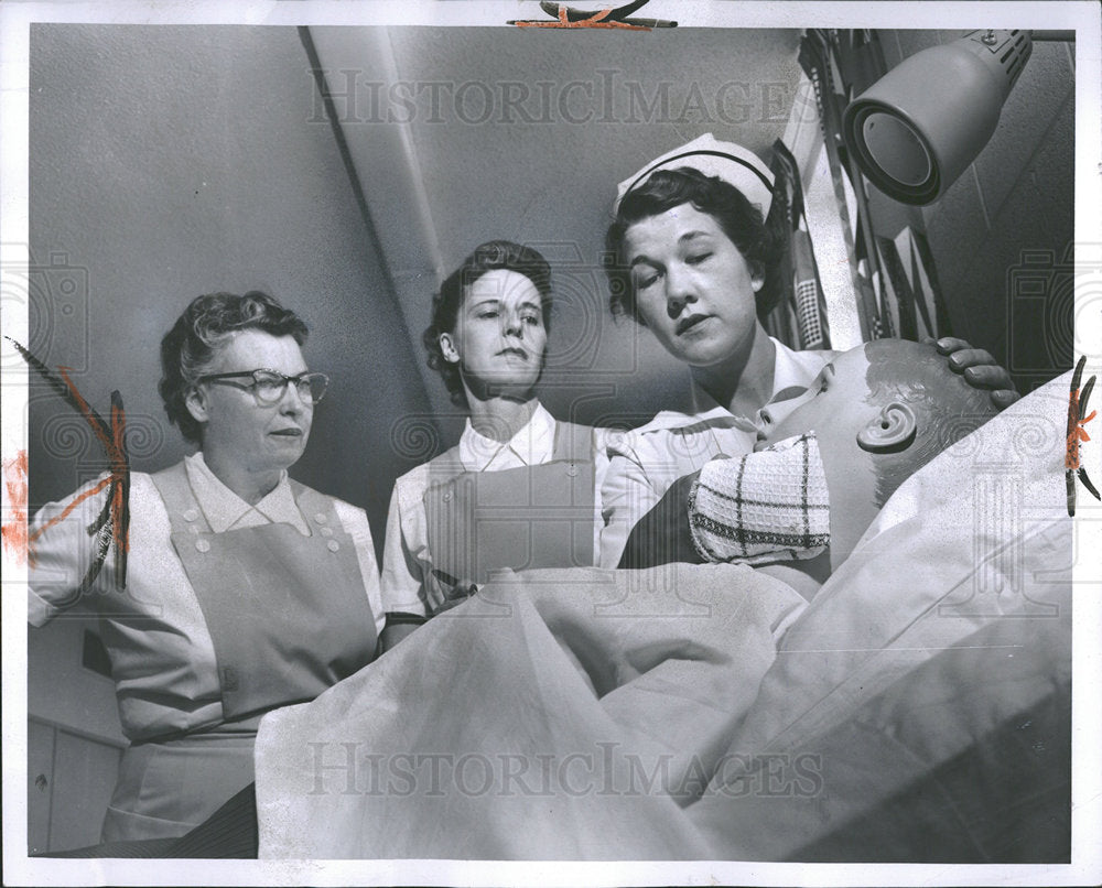 1956 Detroit Nurse Students - Historic Images