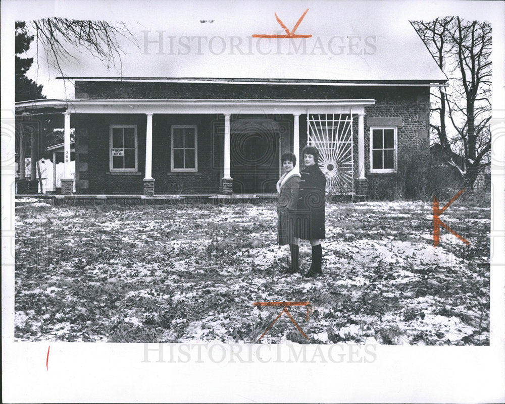1963 Press Photo Old House Michigan Countries - Historic Images