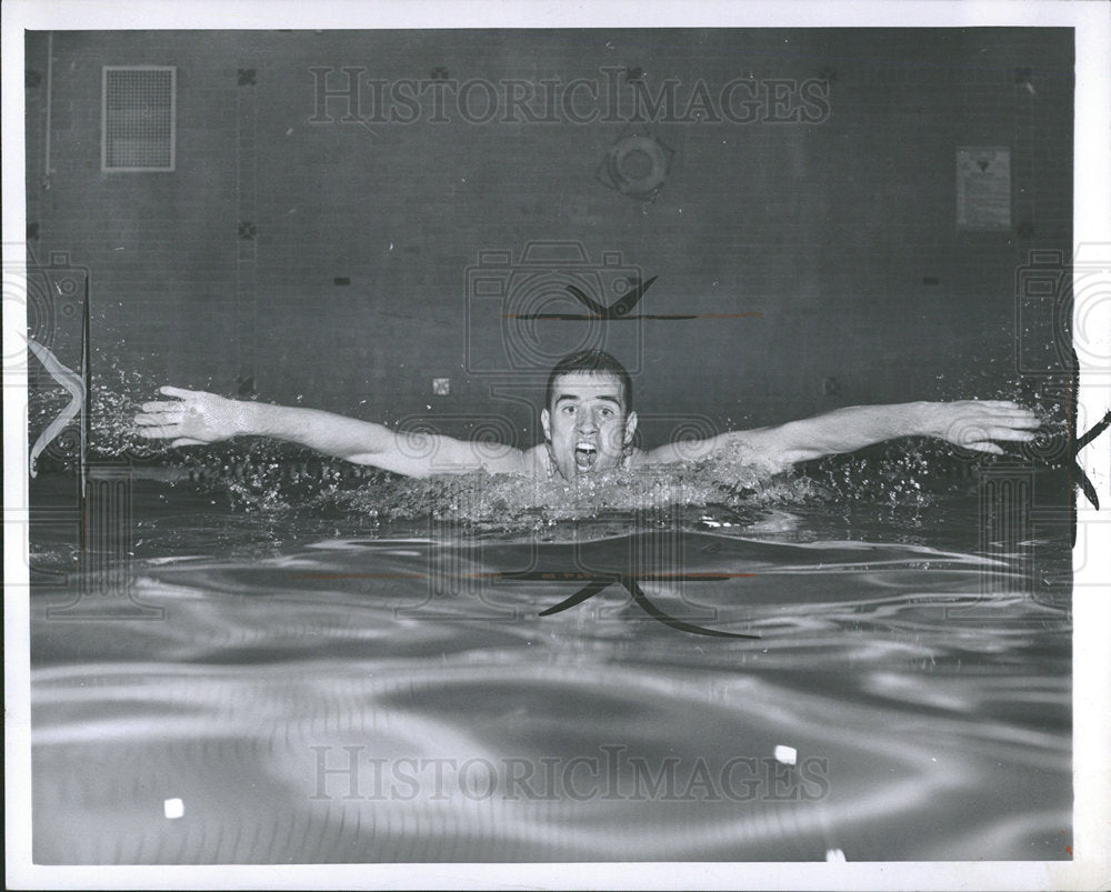 1962 Press Photo Tim Kennary Breast Stroke Swimmer - Historic Images