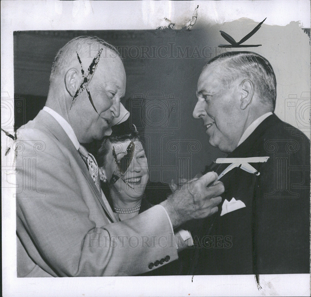 1956 Press Photo Paul G Hoffman Studebaker Chairman - Historic Images