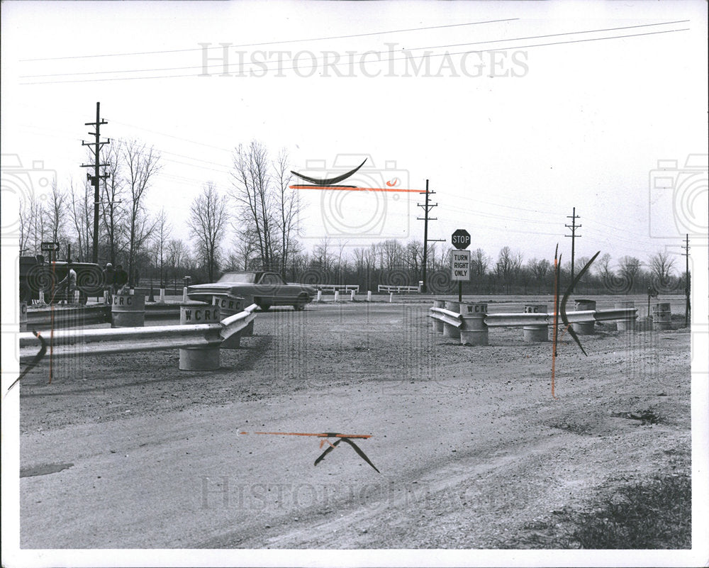 1965 Press Photo Morton Taylor William Highway michigan - Historic Images
