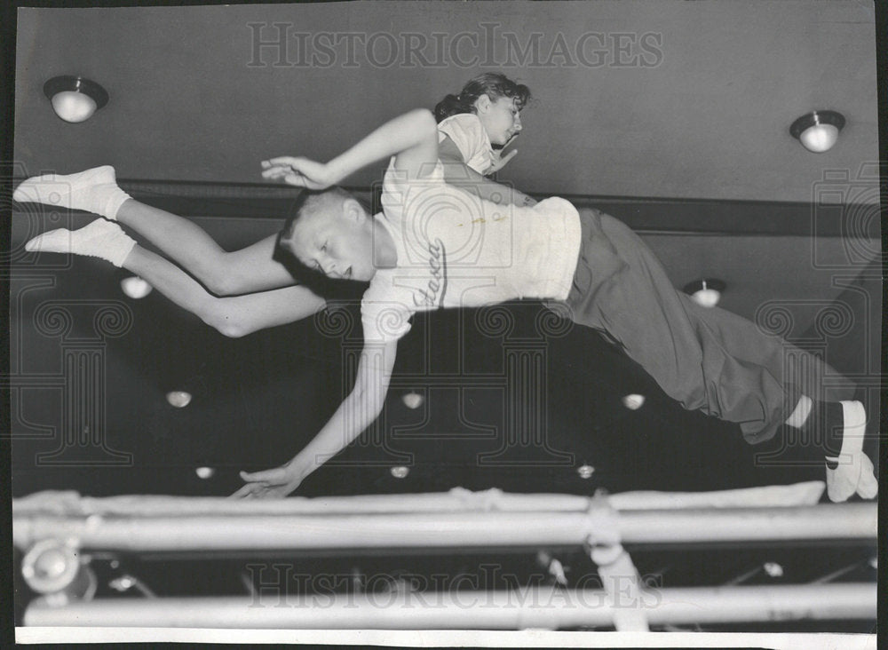1959 Press Photo Scott Nottke Diane Buckel Itasca Park  - Historic Images