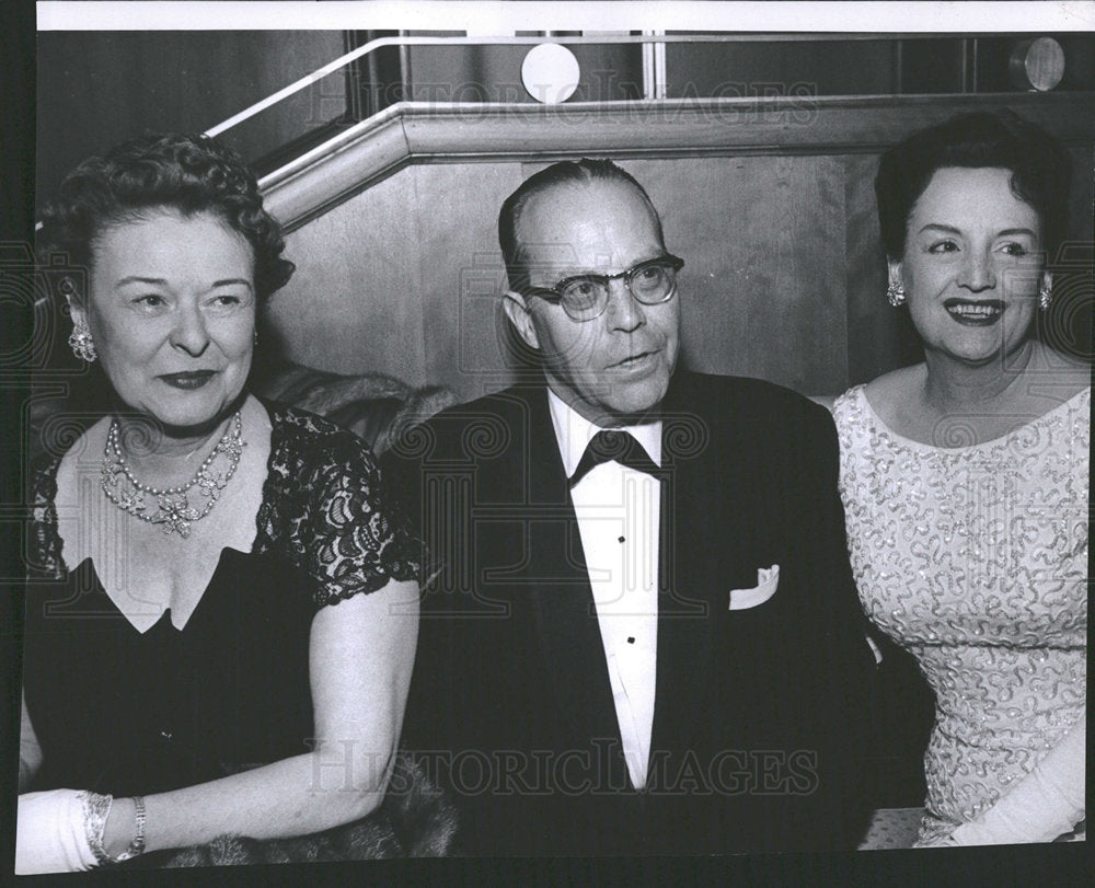 1960 Press Photo Gail Ireland Bill Johnson wife - Historic Images