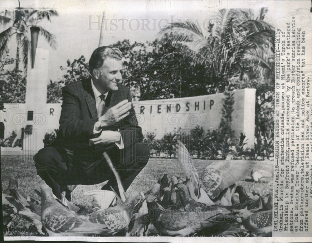 1961 Press Photo Billy Graham Miami torch crusade park - Historic Images