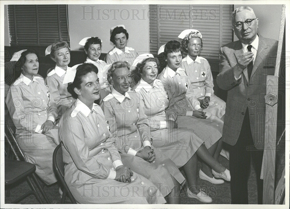 1960 Press Photo Louis Issacson General Rose Hospital  - Historic Images