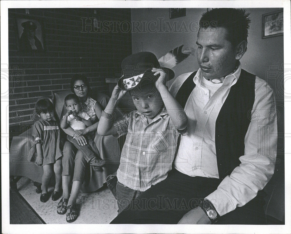 1969 Press Photo Robert Sherman Juanita George Margaret - Historic Images
