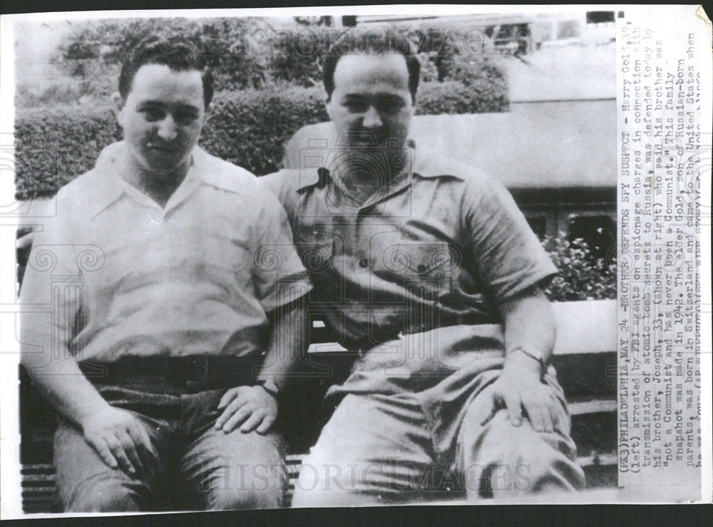 1950 Harry Gold FBI agents atomic bomb Spy-Historic Images
