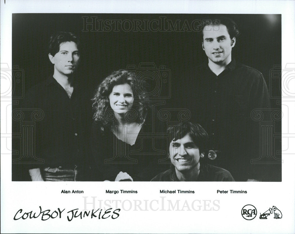 1992 Press Photo Alan Anton Margo Timmins Michael Cow  - Historic Images