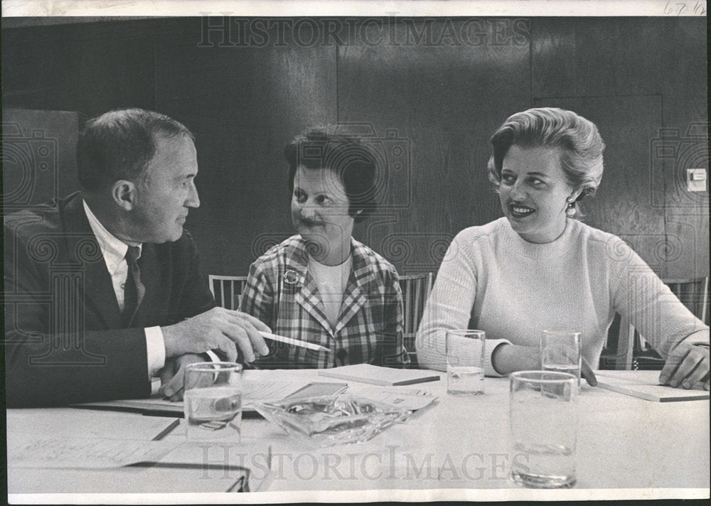 1965 Press Photo Maypole Ball committee, Denver C.C. - Historic Images