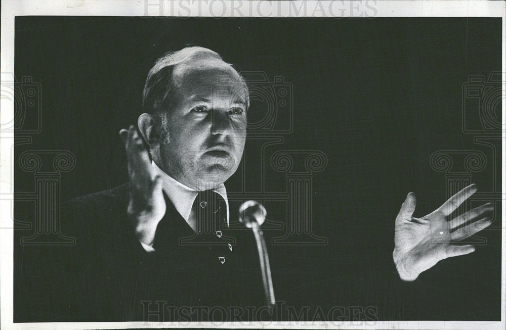 1975 Press Photo James J.Kilpatrick American Columnist  - Historic Images
