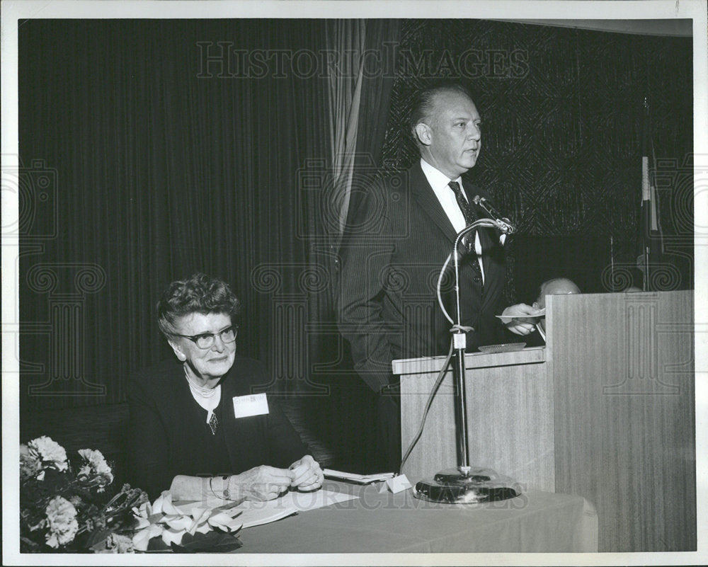 1962 Press Photo Governor Stephen McNicholas American - Historic Images