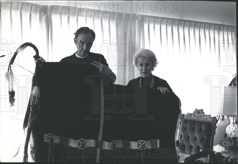 1981 Press Photo Brice and Evira Lay BIA Emoloyee  - Historic Images