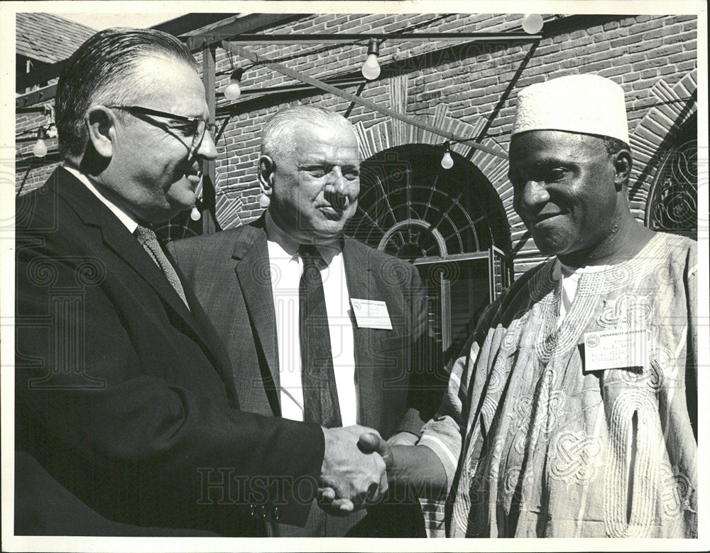 1964 Press Photo Andrew Cordier Chester Alter school - Historic Images