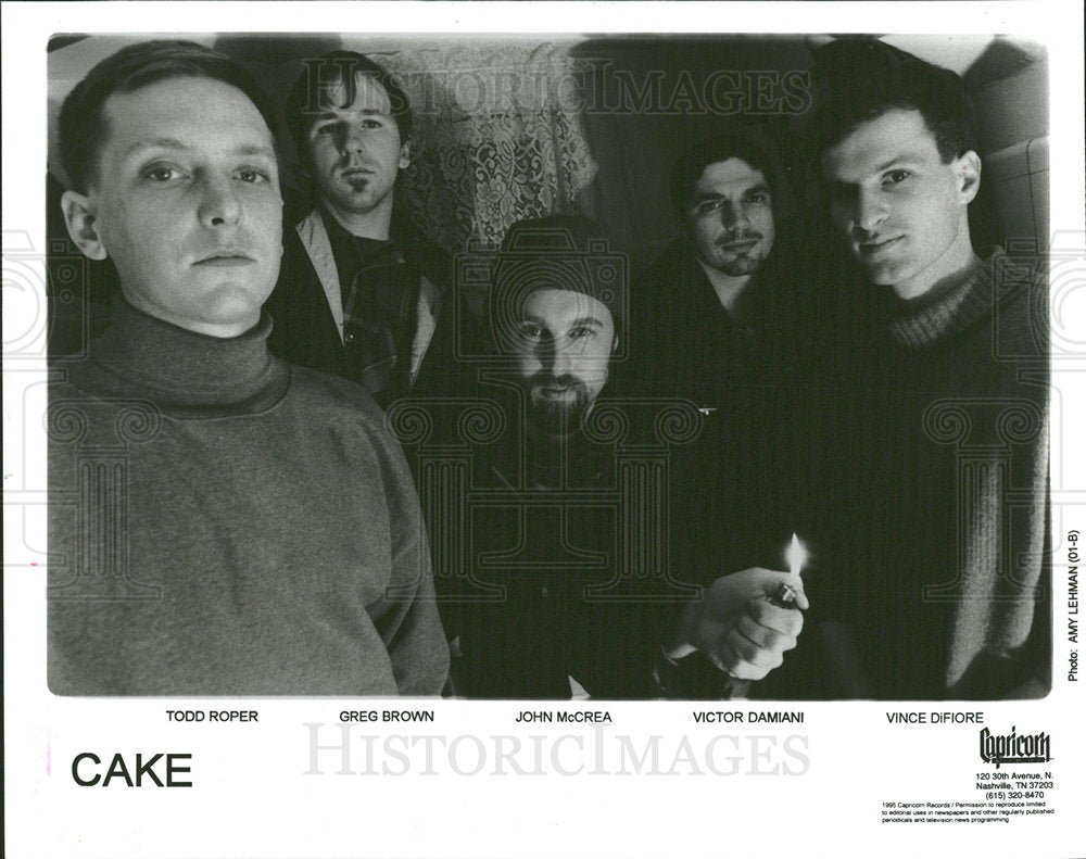 1995 Press Photo Cake John McCrea Vince DiFiore Todd - Historic Images