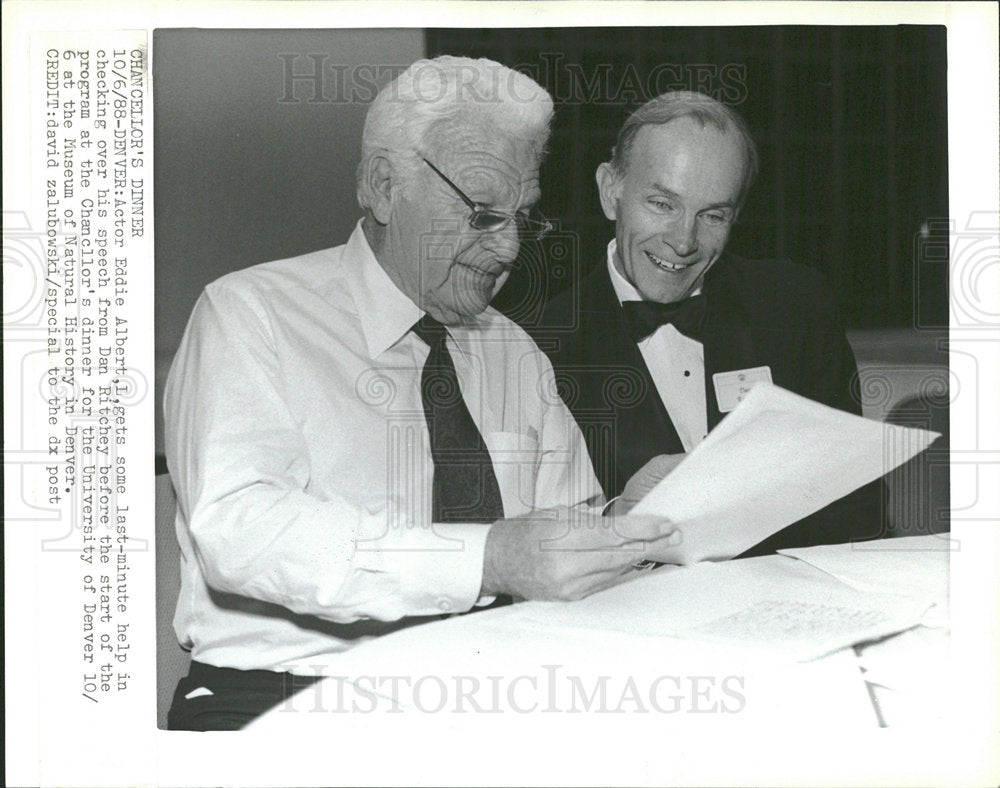 1988 Press Photo Actor Eddie Albert Dan Ritchey Denver - Historic Images