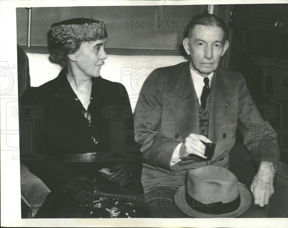 Press Photo Chas. B. Dower - Historic Images