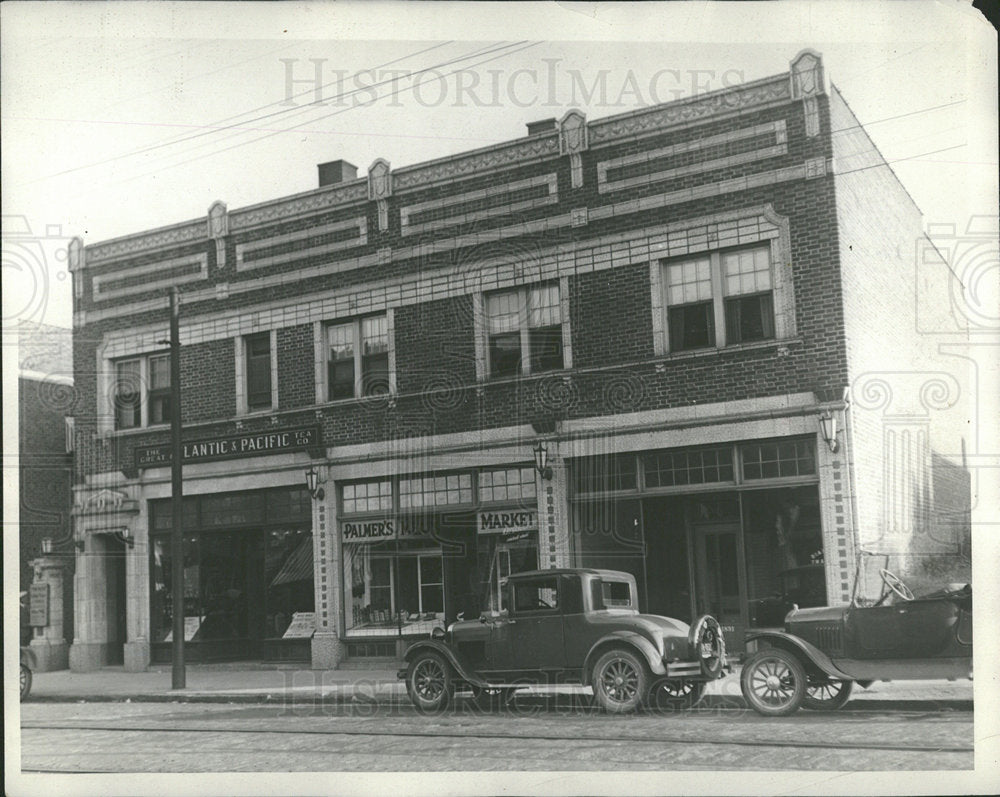 Press Photo Paul Jaworski's Apartment Building - Historic Images