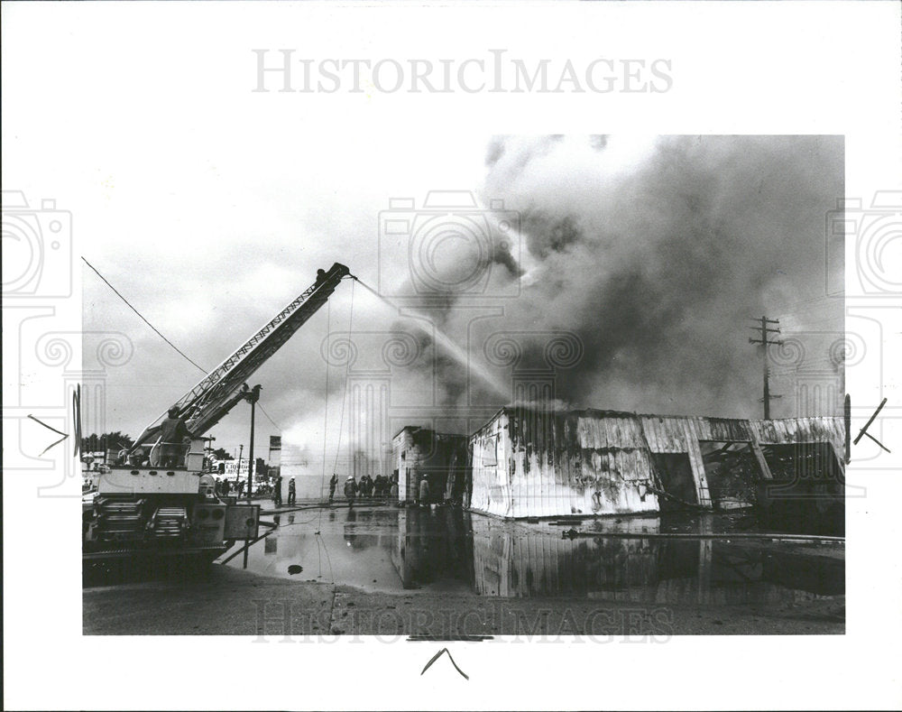 1990 Press Photo Detroit Capital Inc Warehouse Fire - Historic Images