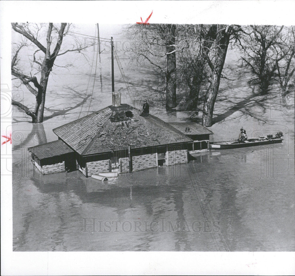 1952, Council Bluffs,IA Flood - RRY06343 - Historic Images