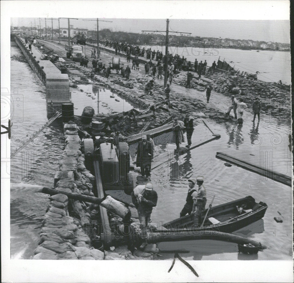 1950 Floods Winnipeg Canada - Historic Images