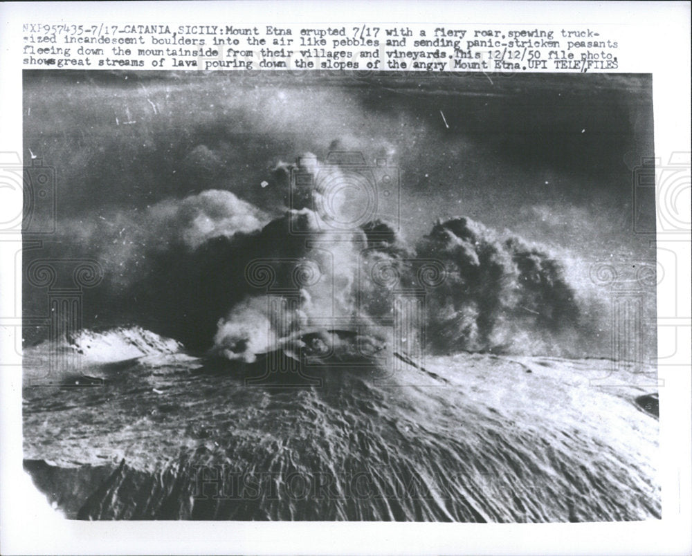 1960 Press Photo Mount Etna Eruption Catania Italy - Historic Images