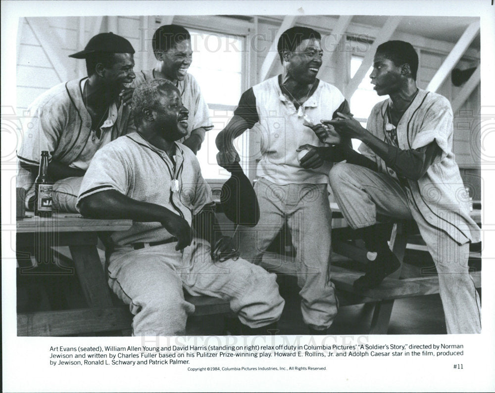 1986 Press Photo Soldiers Story Film Actors Laughing  - Historic Images