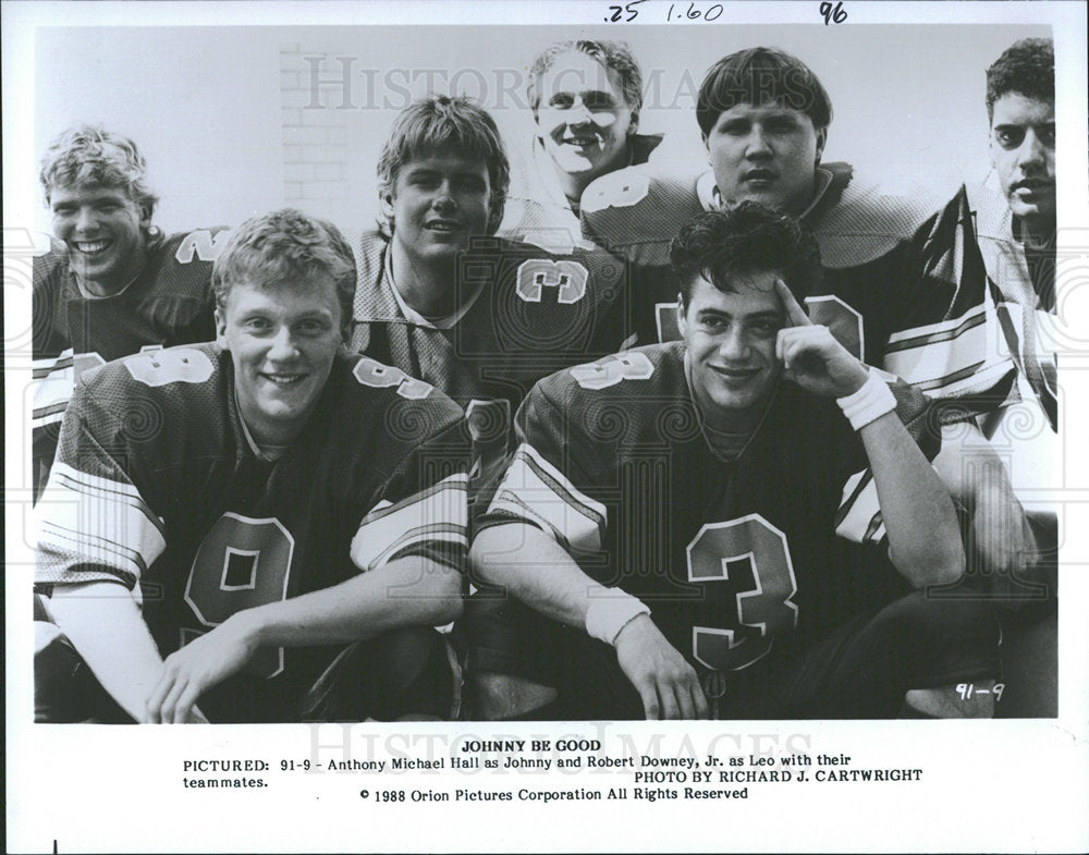 1988 Press Photo Anthony Michael Hall Robert Downey Jr - Historic Images