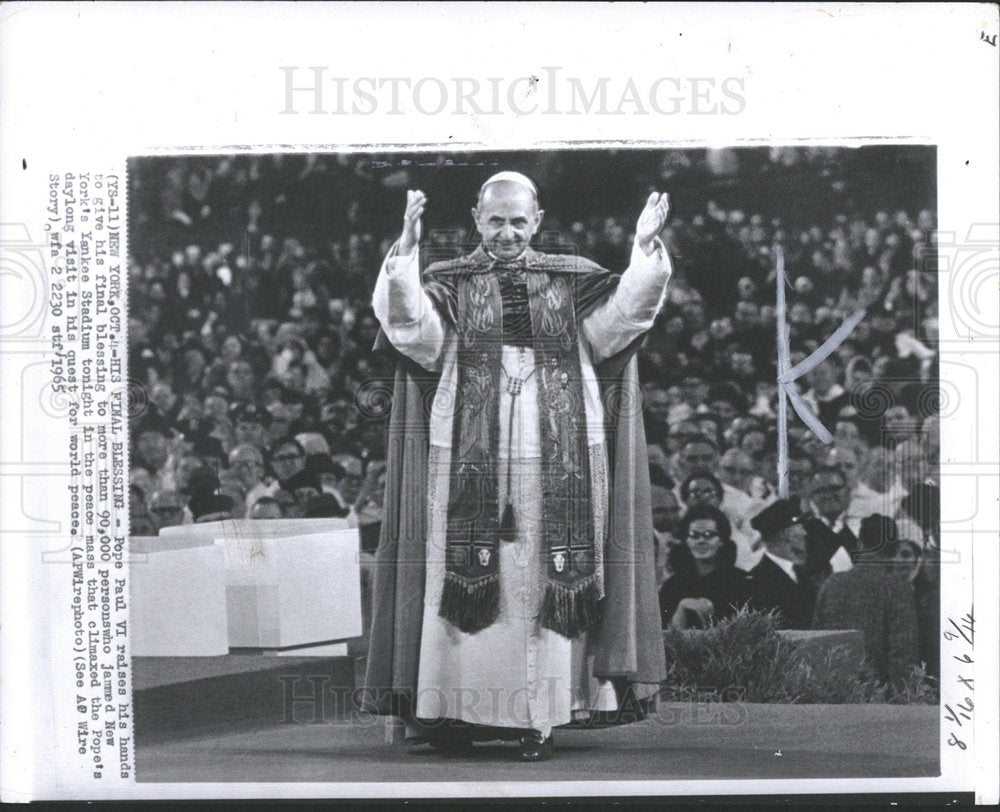 1965 Press Photo Pope Paul VI Yankee Stadium Blessing - Historic Images