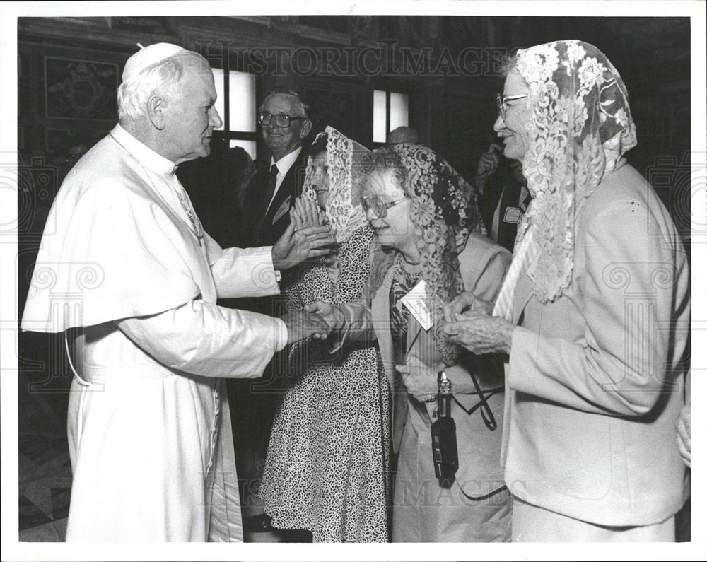 1987 Press Photo Pope John Paul II pilgrims - Historic Images
