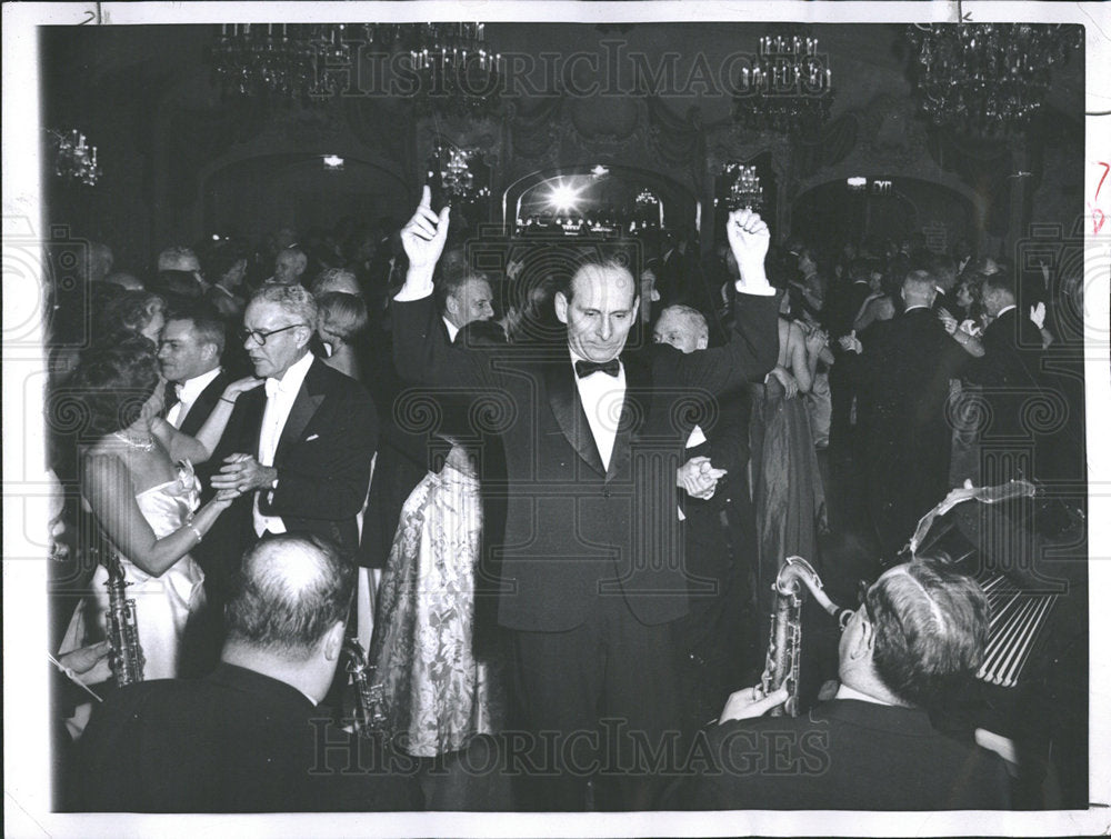1959 Press Photo Lester Lanin Band Leader Society Dance - Historic Images